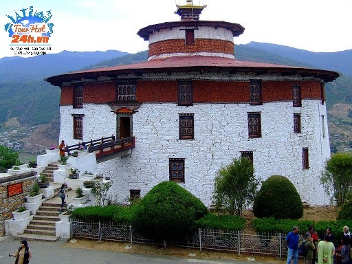 Taa-Dzong Taa-Dzong