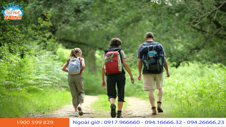 trang-phuc-du-lich-an-thi