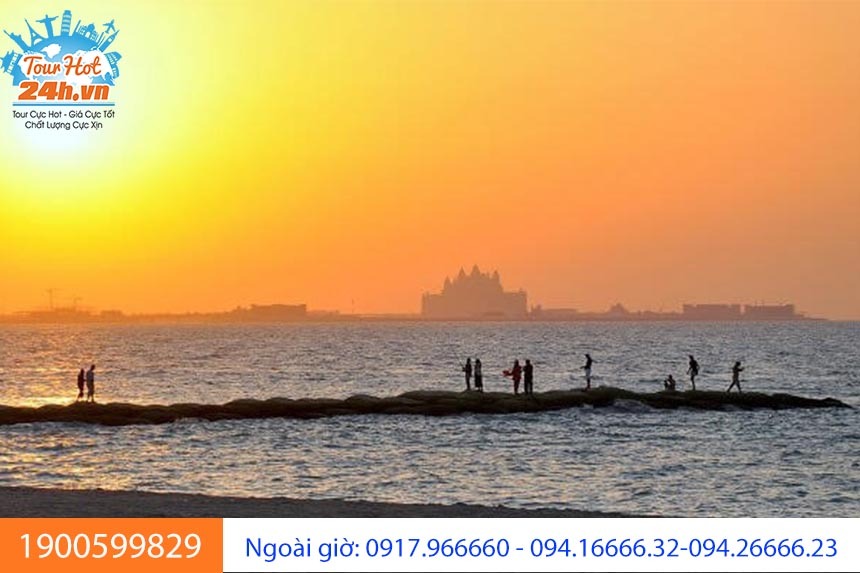 4.-Bãi-biển-Ghantoot-1