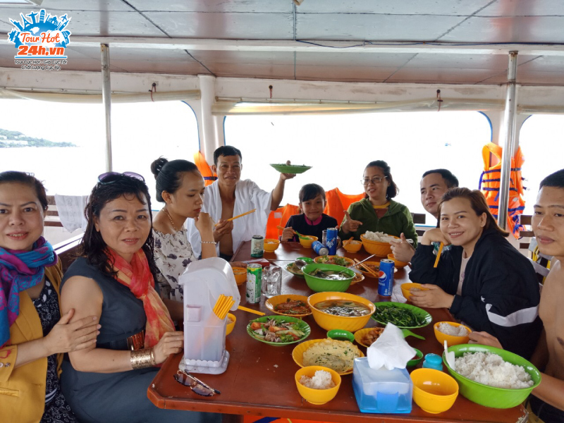 hinh-thuc-te-tour-phu-quoc-hon-thom-bai-sao-sunset-sanato Hình thực tế tour đảo ngọc Phú Quốc - Hòn Thơm - Bãi Sao - Sunset Santo