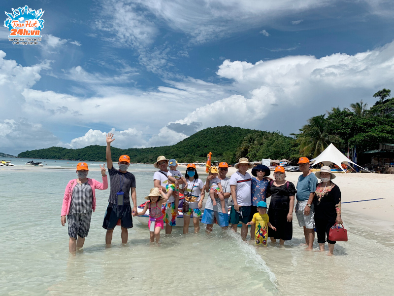 hinh-thuc-te-tour-dao-ngoc-phu-quoc-hon-thom-bai-sao-sunset-santo-7 Hình thực tế tour đảo ngọc Phú Quốc - Hòn Thơm - Bãi Sao - Sunset Santo