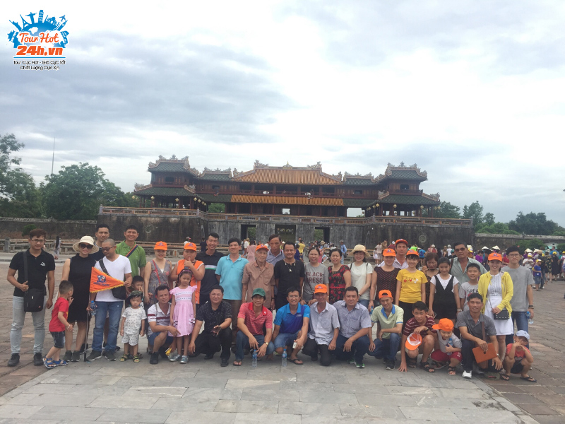 hinh-thuc-te-tour-da-nang-hue-dong-thien-duong-2 Hình thực tế tour Đà Nẵng - Hội An - Huế - Động Thiên Đường