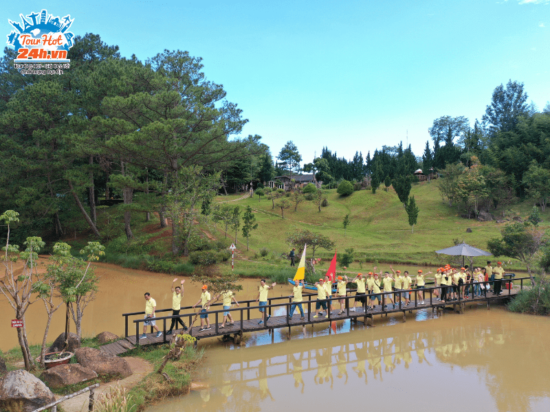 2-hinh-thuc-te-khach-tham-gia-tour-da-lat-cua-tourhot24h 2-hinh-thuc-te-khach-tham-gia-tour-da-lat-cua-tourhot24h