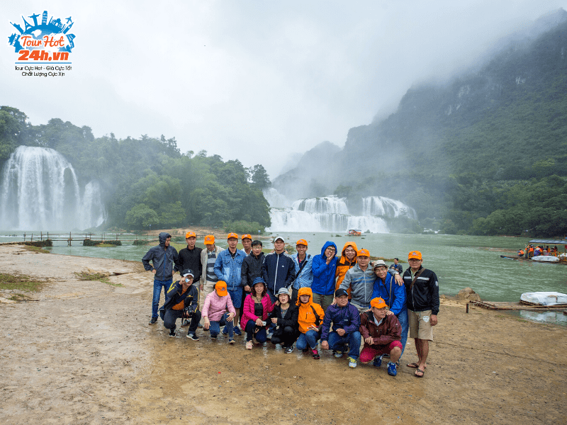 hinh-thuc-te-khach-tham-gia-tour-bac-kan-cao-bang-2 hinh-thuc-te-khach-tham-gia-tour-bac-kan-cao-bang-2