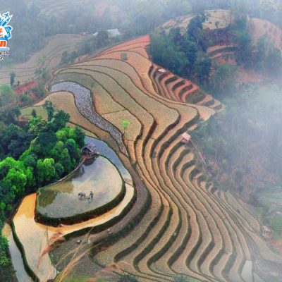 ruong-bac-thang-ban-phung-mua-nuoc-do