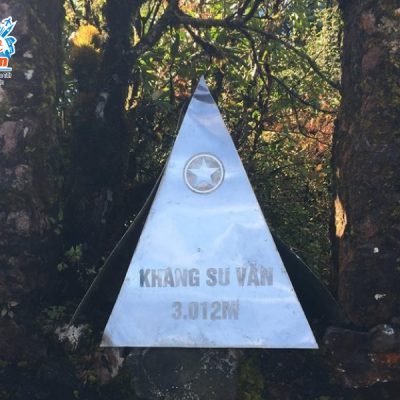 cot-moc-khang-su-van