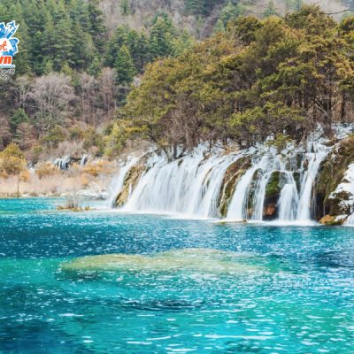 thac-nuoc-cuu-trai-cau