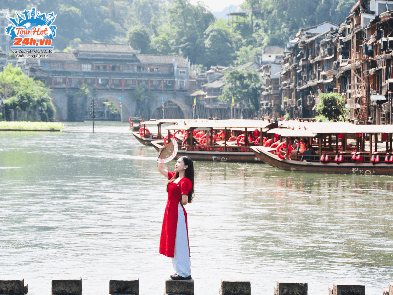 tour-phuong-hoang-co-tran-tu-hcm tour-phuong-hoang-co-tran-tu-hcm