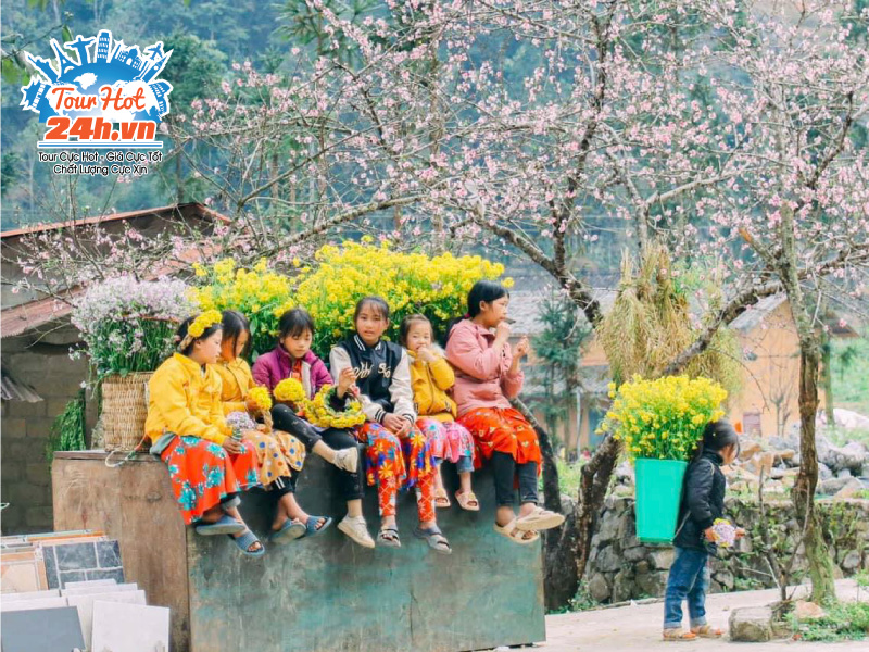 tre-em-vung-cao-trai-nghiem-o-ha-giang-Hoàng-Vũ