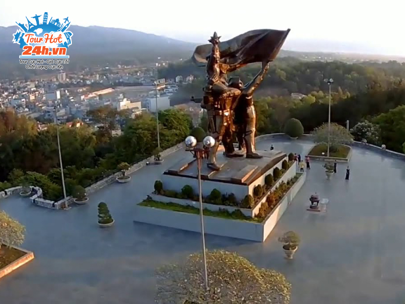 ve-dep-tuong-dai-chien-thang-dien-bien-phu