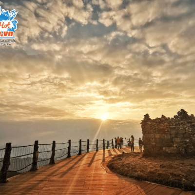 tour-du-lich-trinh-chau-khu-thang-canh-nui-HuiLong