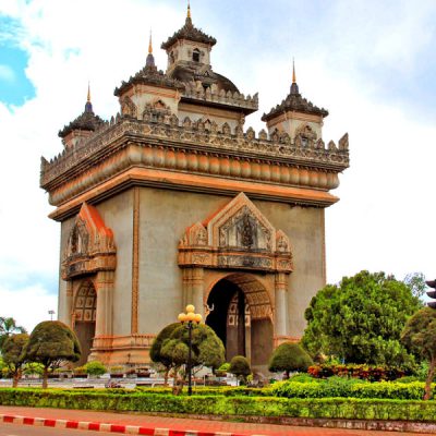 tuong-dai-chien-thang-Patuxay-2