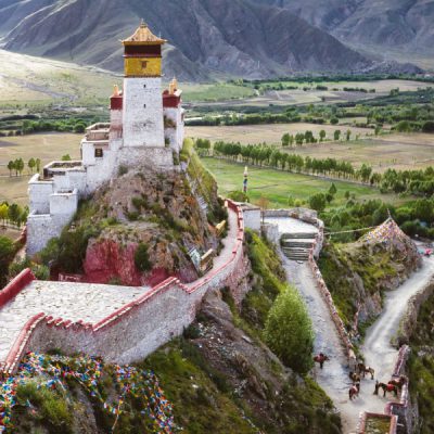 cung-dien-Yumbulagang