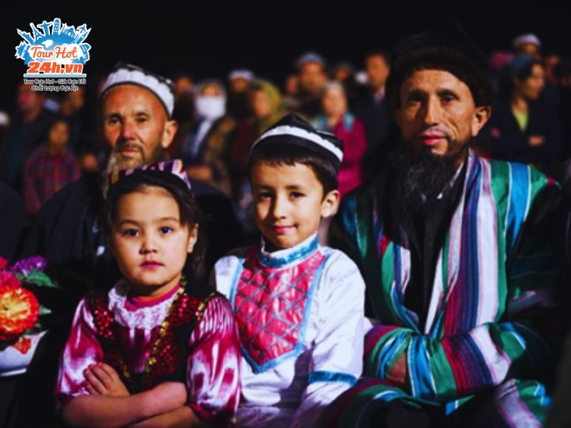 nguoi-duy-ngo-nhi-tan-cuong