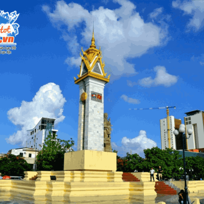 Tượng-đài-tưởng-niệm-Việt-Nam-Campuchia_10