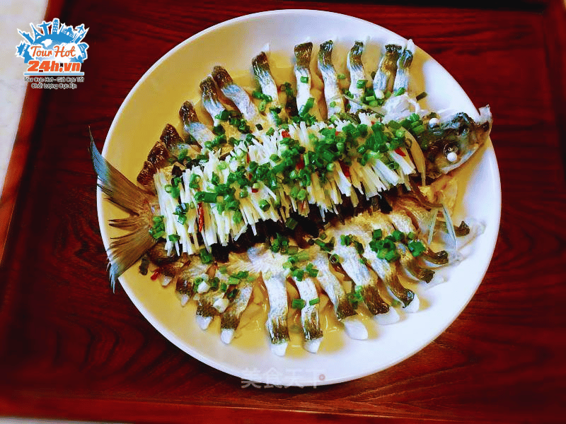 dac-san-o-tran-ca-thai-ho-1