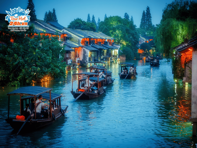 trai-nghiem-o-tran-dao-thuyen-ban-dem