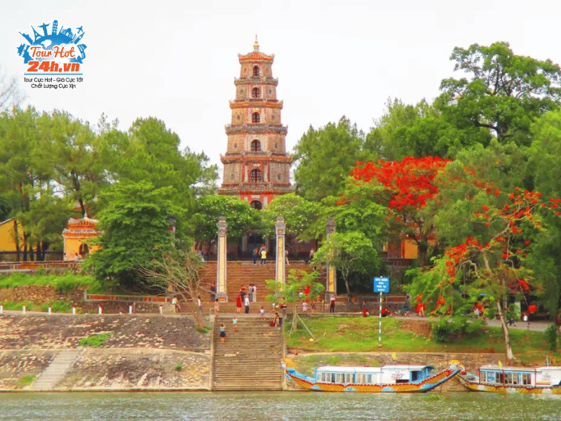 chua-thien-mu-cac-ngoi-chua-noi-tieng-dau-nam