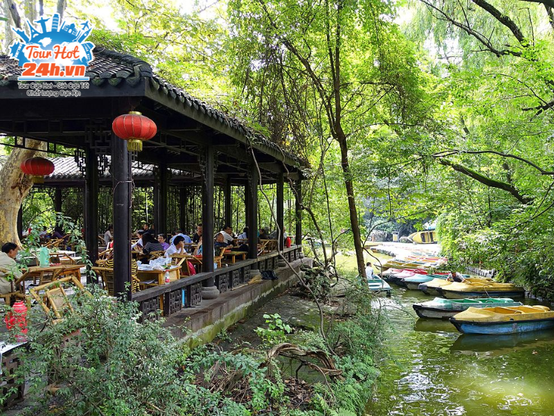 cong-vien-nhan-dan-diem-den-dac-sac-thanh-do
