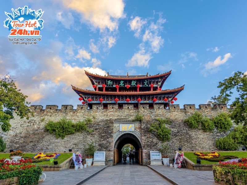 dai-ly-so-sanh-ve-dep-le-giang-shangrila-dai-ly