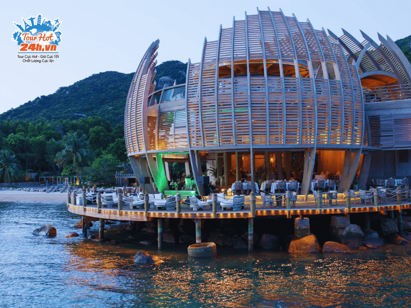 khu-nghi-duong-sang-trong-mua-tet-Retreats-ninh-van-bay