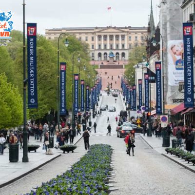 pho-di-bo-Karl-Johans-Gate