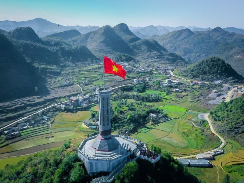 cot-co-lung-cu-trai-nghiem-ha-giang