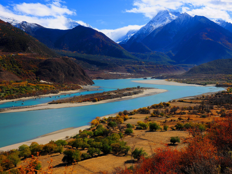hem-nui-lon-Yarlung-Zangbo