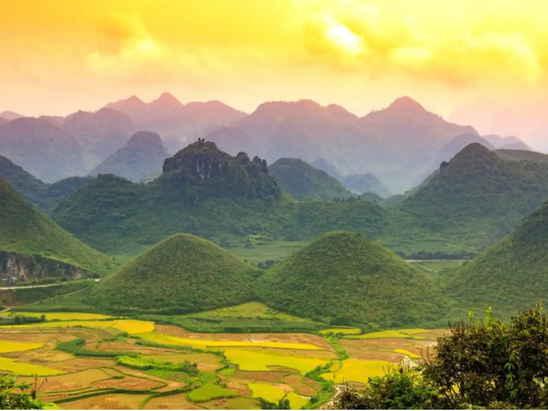 nui-doi-quan-ba-trai-nghiem-o-ha-giang