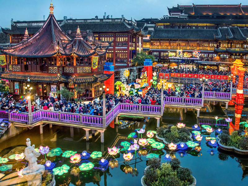mieu-thanh-hoang-tour-thuong-hai-disneyland mieu-thanh-hoang-tour-thuong-hai-disneyland