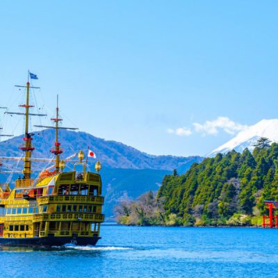 du-thuyen-ho-Lake-Ashi