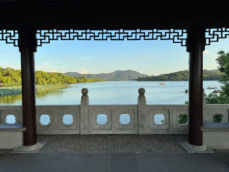 tay-ho-va-truyen-thuyet-bach-xa