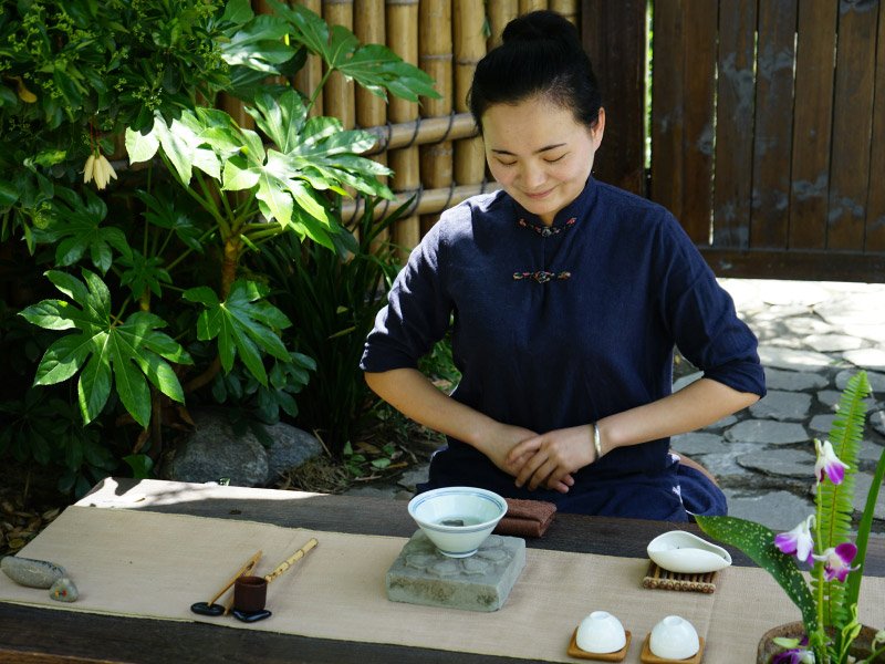 thanh-do-cuoc-song-ben-tach-tra