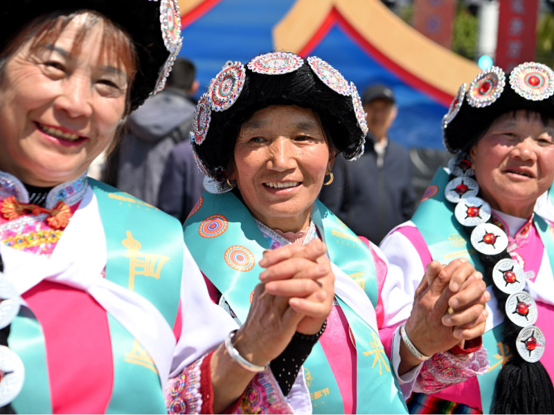 nguoi-naxi-che-do-mau-he-1