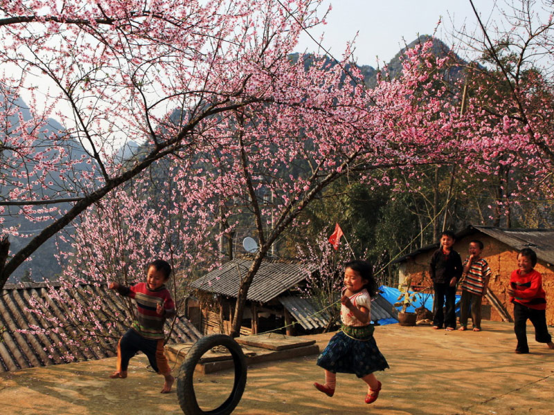 ban-lang-tay-bac-binh-yen