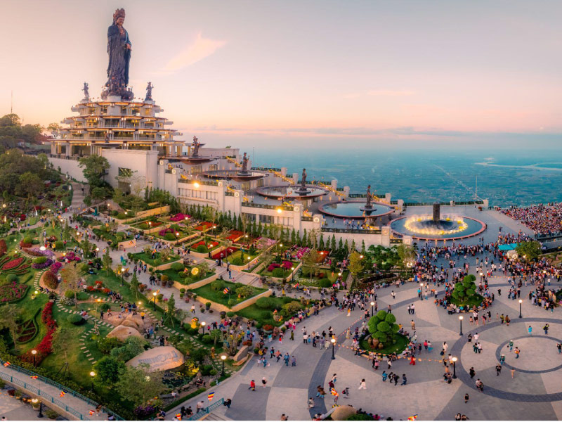 ghe-tham-noi-binh-yen