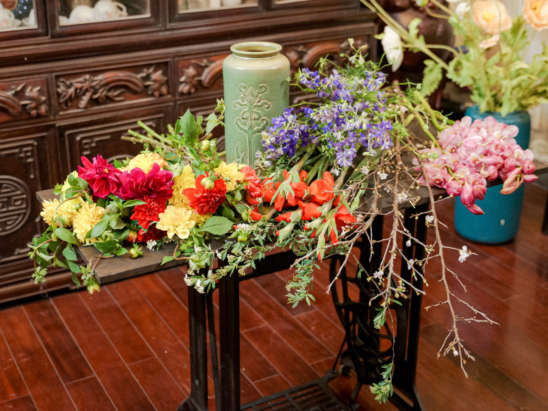 trang-tri-hoa-viec-lam-ngay-tet-may-man