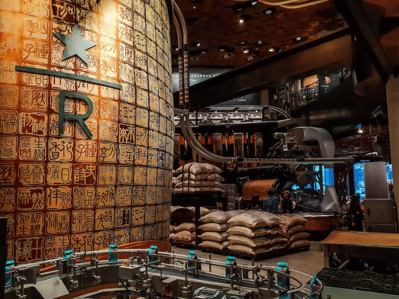 Starbucks-Reserve-Roastery-thuong-hai-4