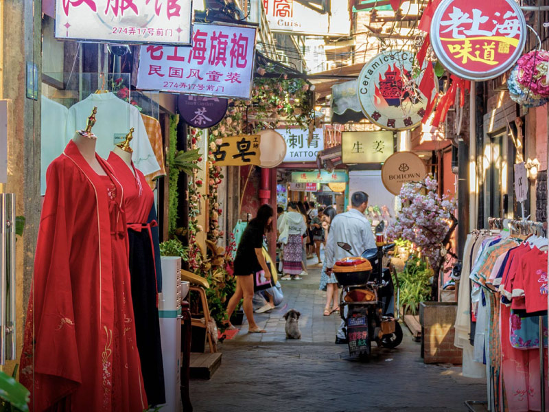 kinh-nghiem-tra-gia-khi-mua-sam-o-pho-co-le-giang