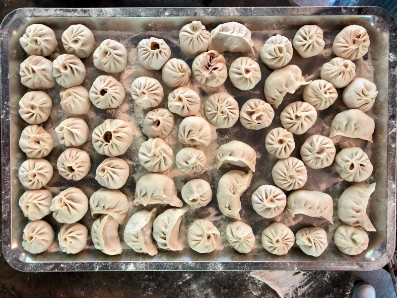 banh-momo-triet-ly-doan-vien-am-thuc-tay-tang