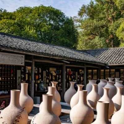 canh-duc-tran-gom-su