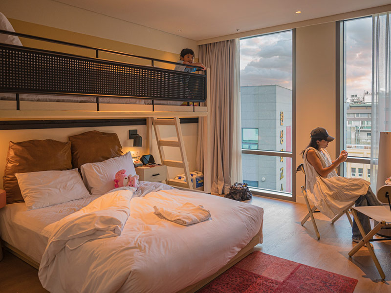 khach-san-Moxy-Seoul-Myeongdong