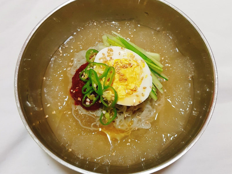 mi-lanh-mon-an-han-quoc-dac-trung