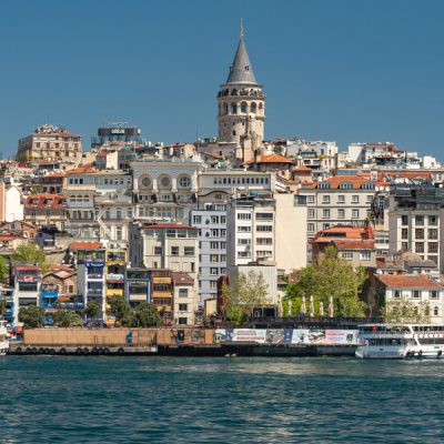 thap-va-cau-Galata-tho-nhi-ky