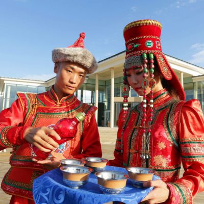 combo-naadam-trai-nghiem-cuoc-song-nguoi-mong-co