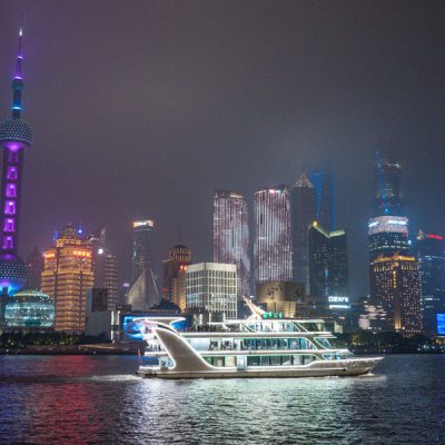 du-thuyen-song-hoang-pho-ngam-canh-dem-thuong-hai