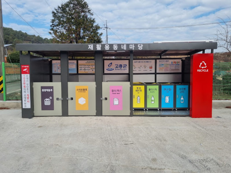 nguoi-han-phan-loai-rac-dung-noi