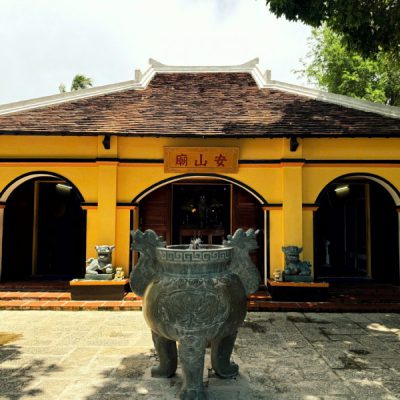 mieu-ba-phi-yen-tour-con-dao