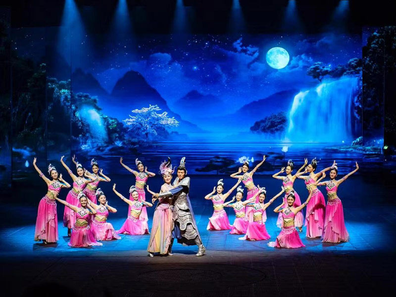 show-tong-thanh-thien-co-tinh-1 show-tong-thanh-thien-co-tinh-1