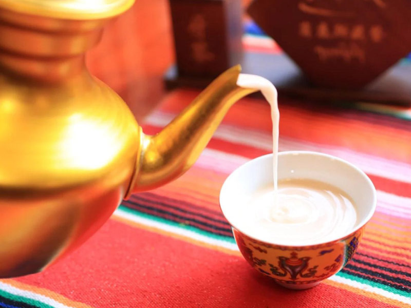 tra-bo-po-cha-am-thuc-tang-shangrila